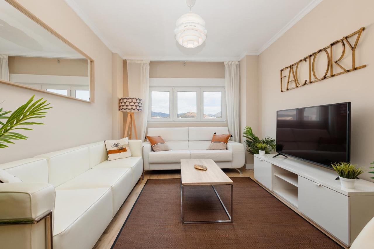 In The Historic Center Of Malaga, Very Close To The Beach And The Ave Train Station, With Private Parking Luaran gambar