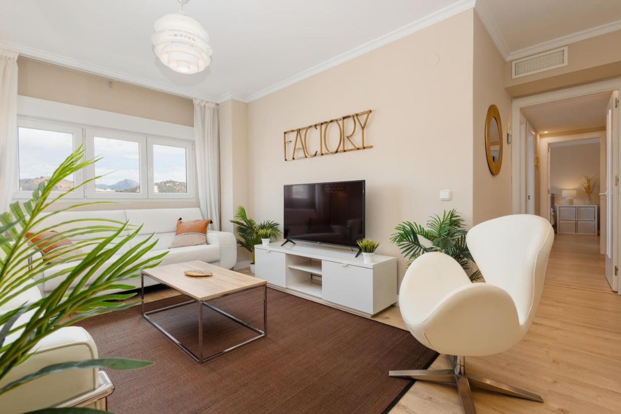 In The Historic Center Of Malaga, Very Close To The Beach And The Ave Train Station, With Private Parking Luaran gambar